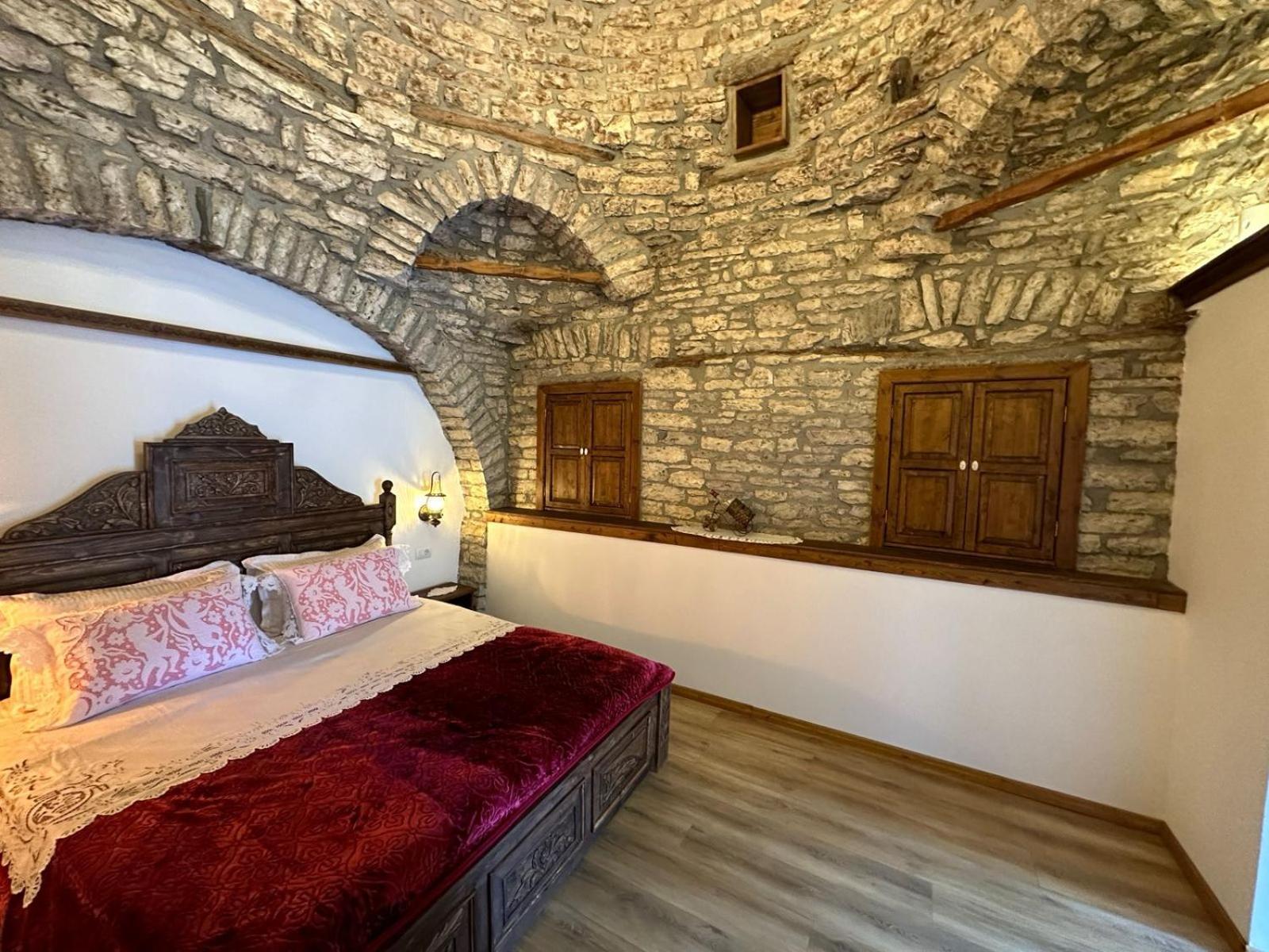 Doda Guest House Gjirokastër Extérieur photo