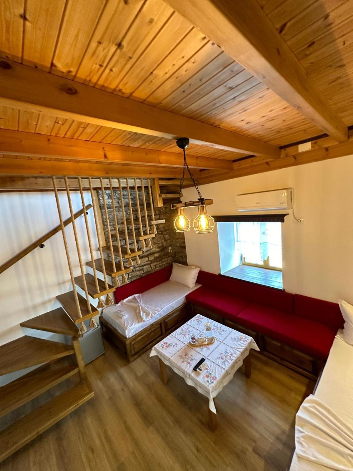 Doda Guest House Gjirokastër Extérieur photo