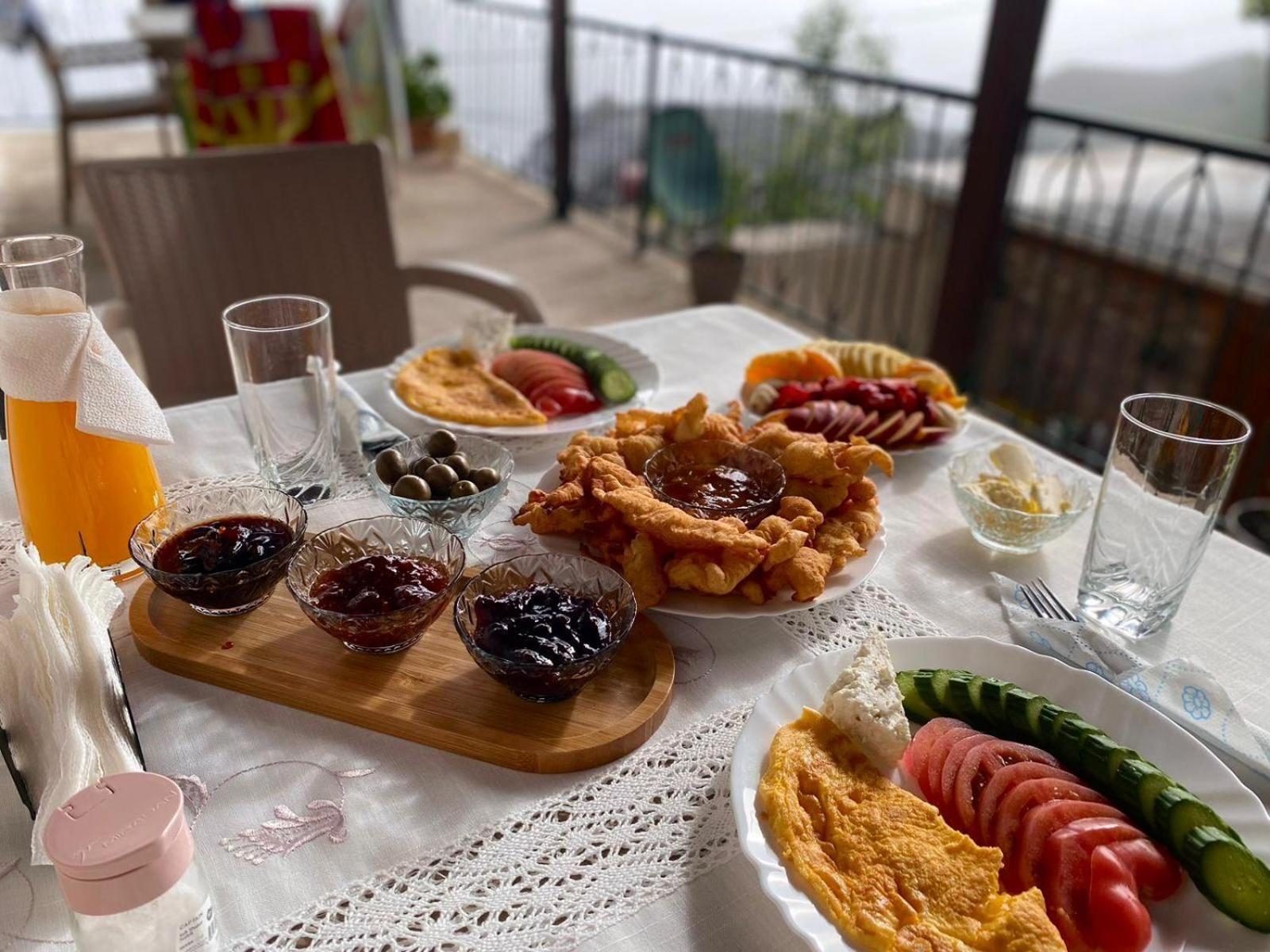 Doda Guest House Gjirokastër Extérieur photo